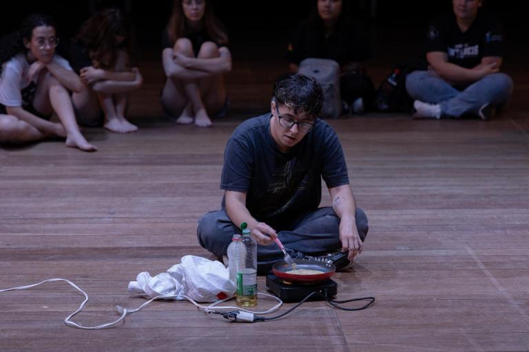 Luis Hani fez panquecas para falar sobre o seu "quintal"